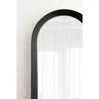 Kate & Laurel All Things Decor Espejo de pared de panel de metal Niya de 10"x40" negro