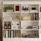 Estantería grande blanca Famapy: Gran espacio de almacenamiento con un diseño minimalista