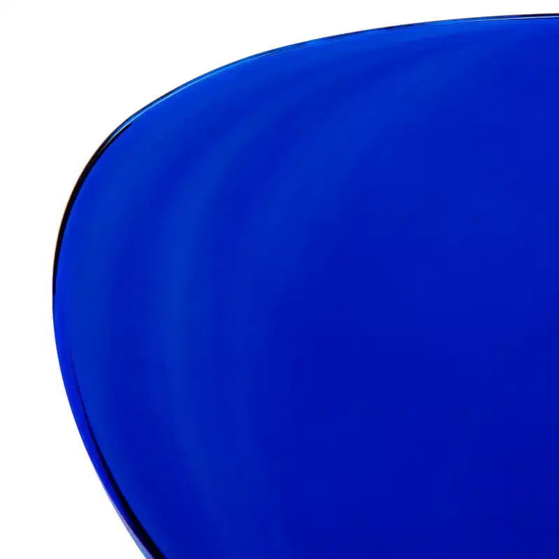 LeisureMod Bristol Juego de Comedor de 5 Piezas Mesa de Comedor Redonda, 4 Sillas de Comedor de Plástico Patas Blancas