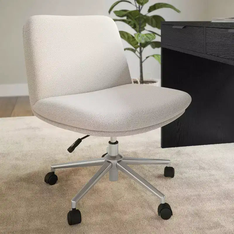 Silla de oficina tapizada Eloise de Martha Stewart