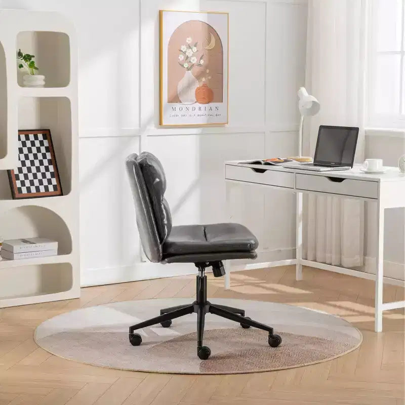 Silla de oficina giratoria ajustable Vatros con asiento ancho