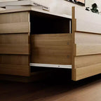 Mueble de TV Moderno de Madera Famapy con Tiras Decorativas - Almacenamiento Elegante para Salas de Estar