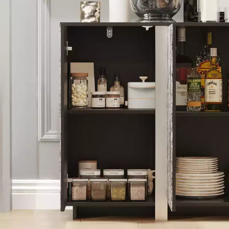 Mueble Aparador Chic Famapy con Patrón de Veta de Madera, Iluminación Integrada y Marco Negro Resistente - Mejora los Espacios de Comedor con un Almacenamiento Elegante