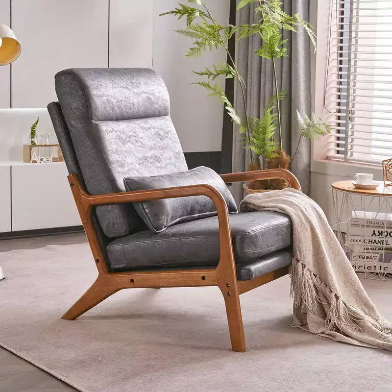 Sillón Karl Home alto con respaldo de madera maciza, reposabrazos, estructura de hierro y lino, para ocio en interiores