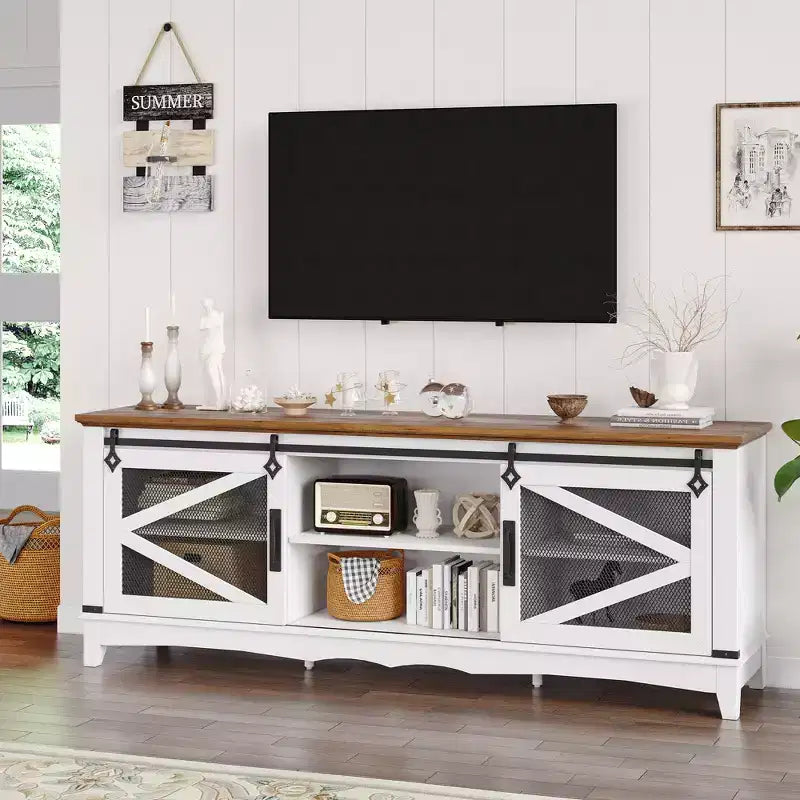 Mueble de TV Modern Farmhouse, se adapta a televisores de 75 pulgadas - Centro de entretenimiento blanco de 65 pulgadas con puertas corredizas estilo granero, compartimentos de almacenamiento y estantes ajustables