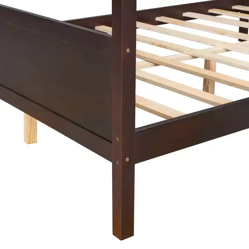Cama con dosel Queen Whisen con cabecera y pie de cama, almacenamiento debajo de la cama y diseño versátil