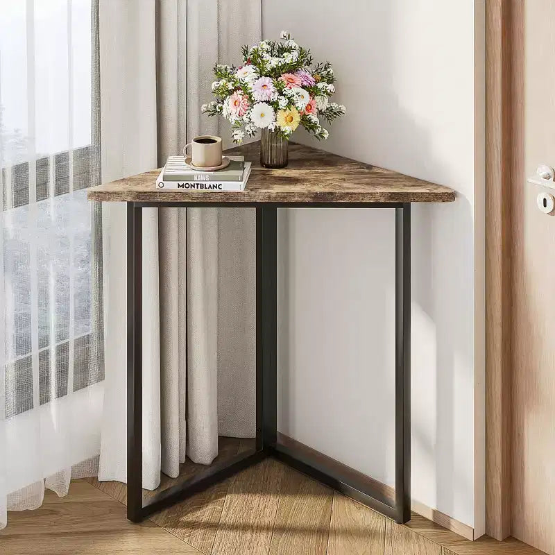 Estantería de esquina VECELO, estantes triangulares, mesa auxiliar/de centro con estructura de metal para sala de estar, espacios pequeños, marrón/gris