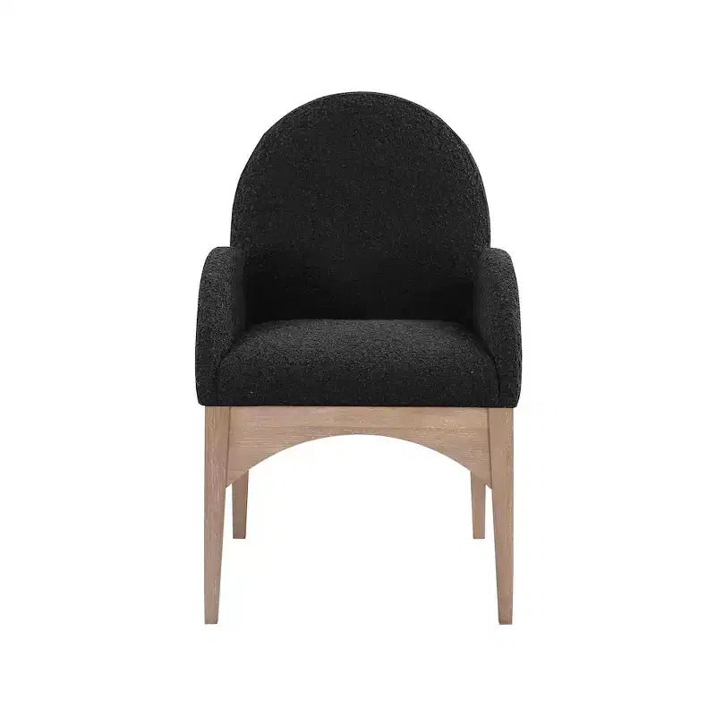 Meridian Furniture, Silla de comedor Waldorf de tela bouclé