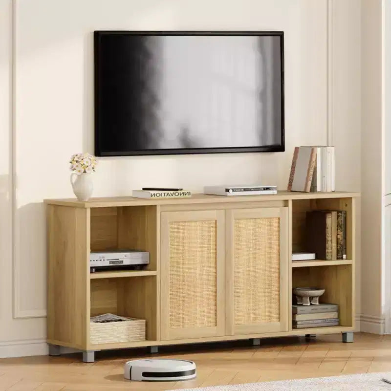 Mueble de TV Boho GustoWave para televisores de hasta 70 pulgadas, consola multimedia con puertas de ratán y estantes abiertos para sala de estar, natural