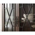 Aparador bufé de acabado elegante con patas ajustables y dispositivo antivuelco - La solución de almacenamiento perfecta para el comedor o la sala de estar
