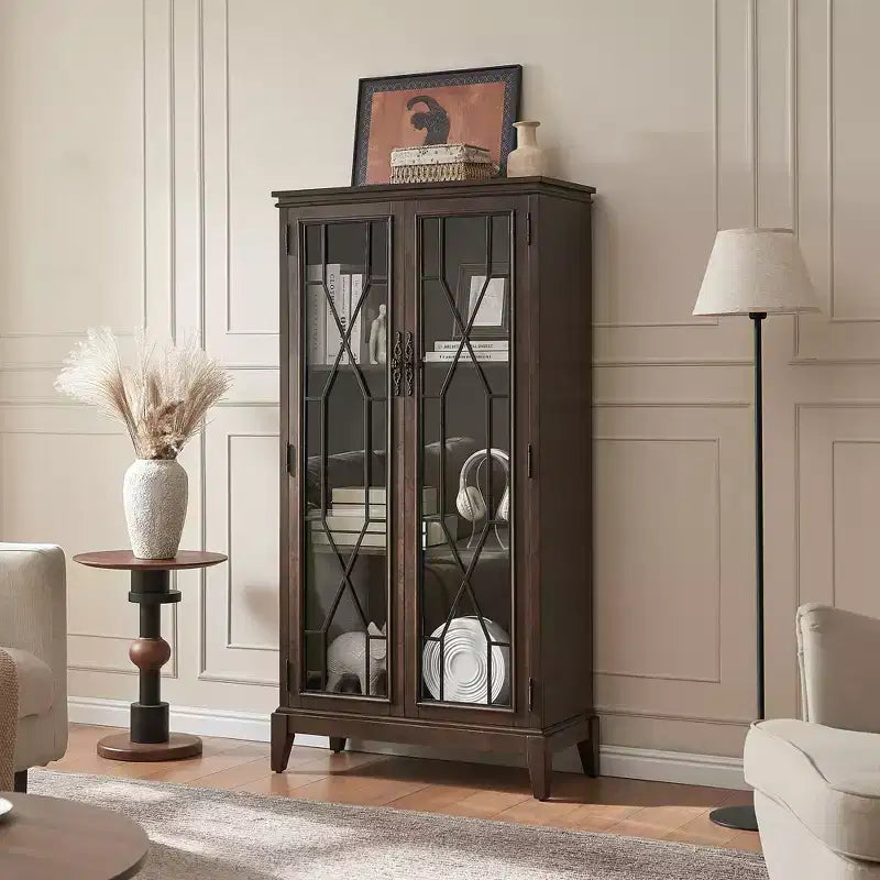 Aparador bufé de acabado elegante con patas ajustables y dispositivo antivuelco - La solución de almacenamiento perfecta para el comedor o la sala de estar