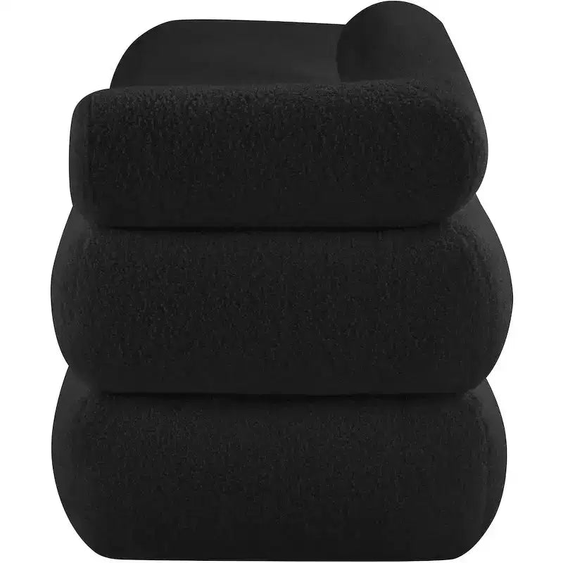 Meridian Furniture, Banco Kennedy de tela Teddy de imitación de borreguillo