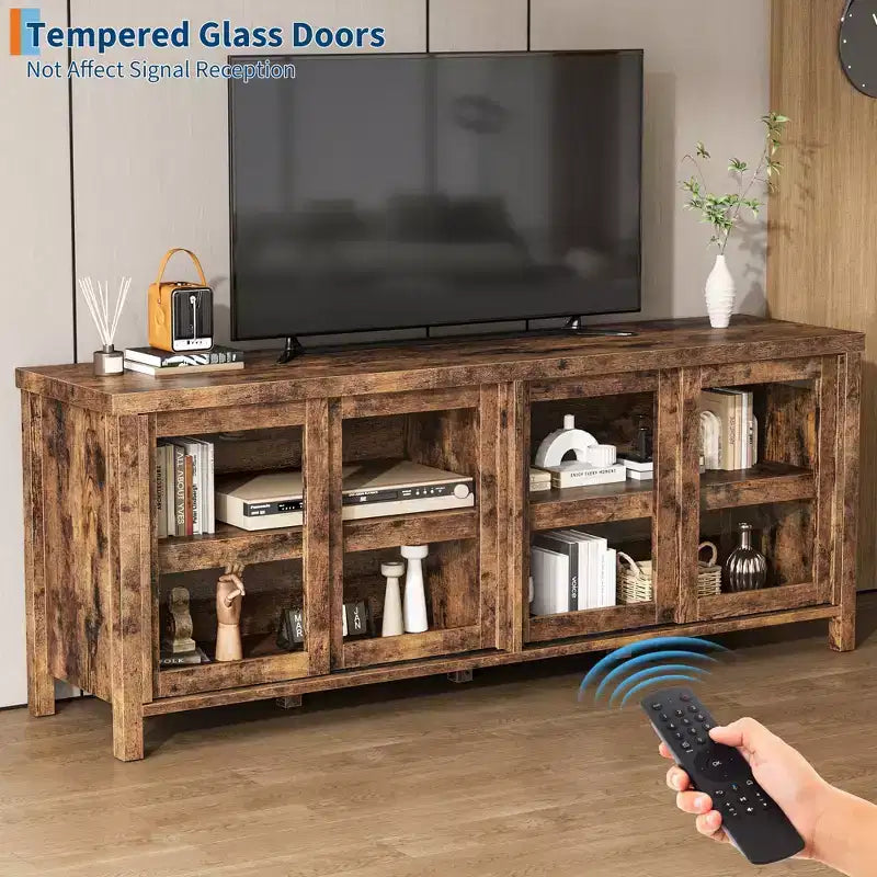 Mueble de TV Garvee para 65 pulgadas, centro de entretenimiento con armario de almacenamiento y 4 puertas correderas de cristal, mesa consola para salón dormitorio