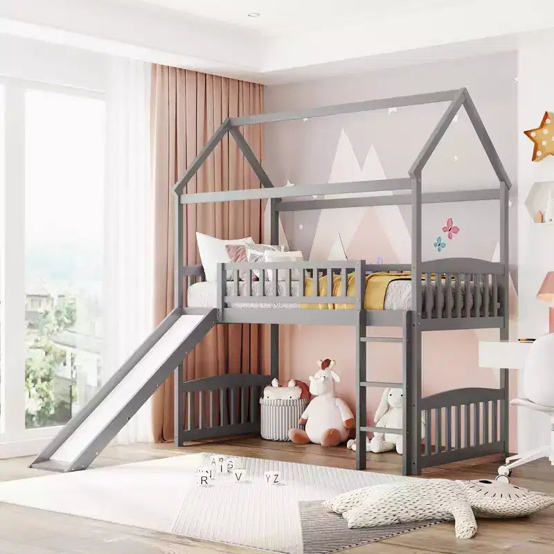 Cama alta doble con tobogán, estructura de cama alta tipo casita de madera con escalera y techo