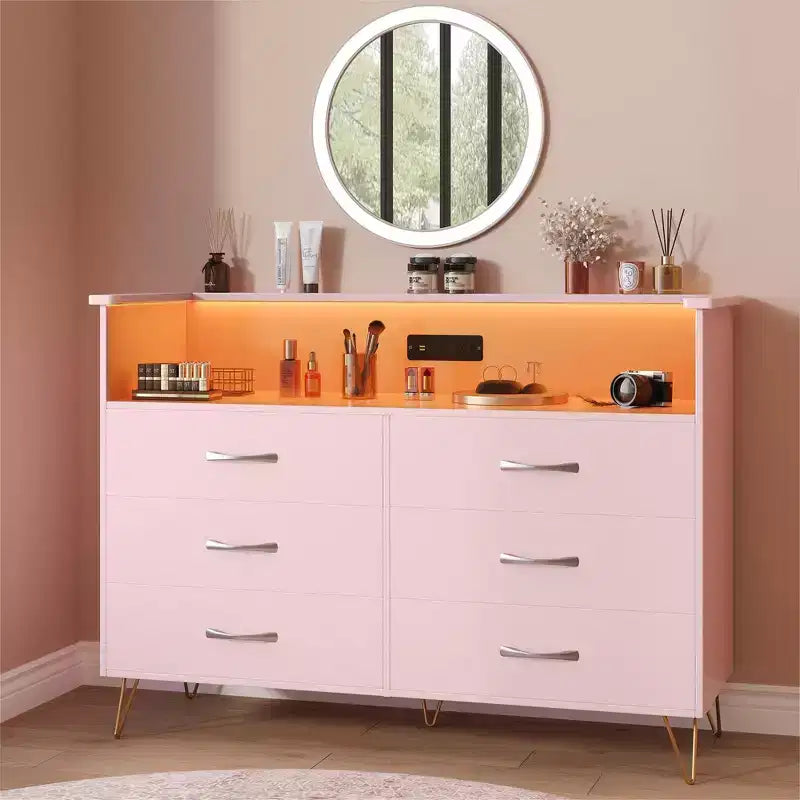 Cómoda moderna de 6 cajones con luces LED y estación de carga - 3 tomas de corriente, 2 puertos USB, luces que cambian de color, estante abierto con cómoda de almacenamiento elegante
