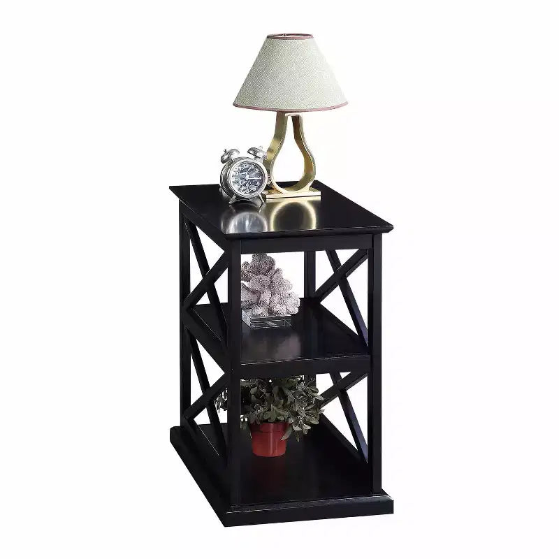 Mesa auxiliar HomeStock Belmont con estantes Elegante marco doble en X Mesa auxiliar de almacenamiento de tres niveles para decoración del hogar de estilo de transición