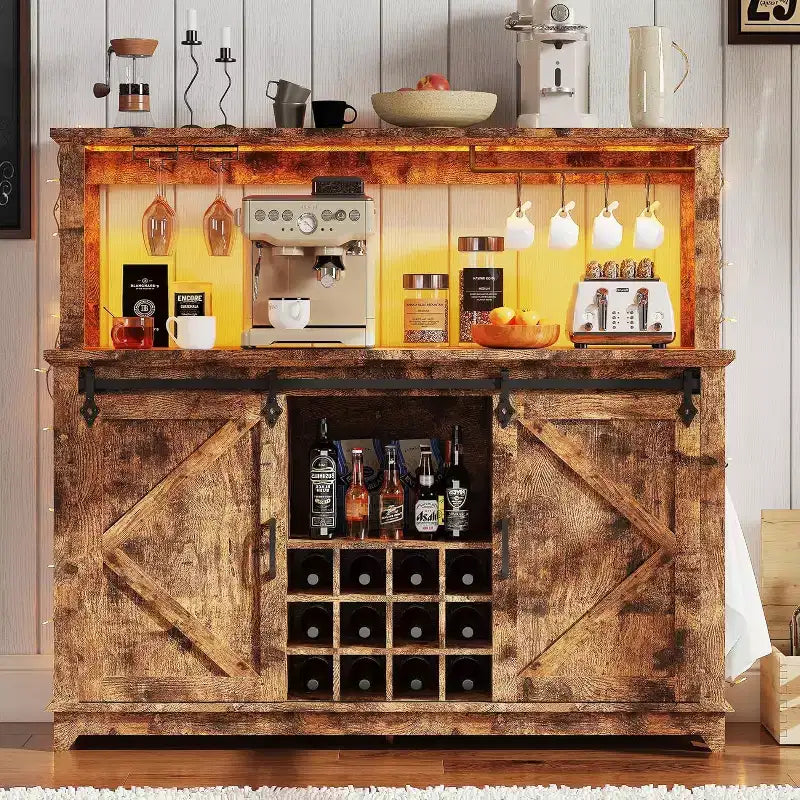 Armario de cafetería rústico de 55 pulgadas con toma de corriente y luces LED - Puerta corredera tipo granero, botellero, estación de carga USB | Negro/Marrón/Blanco