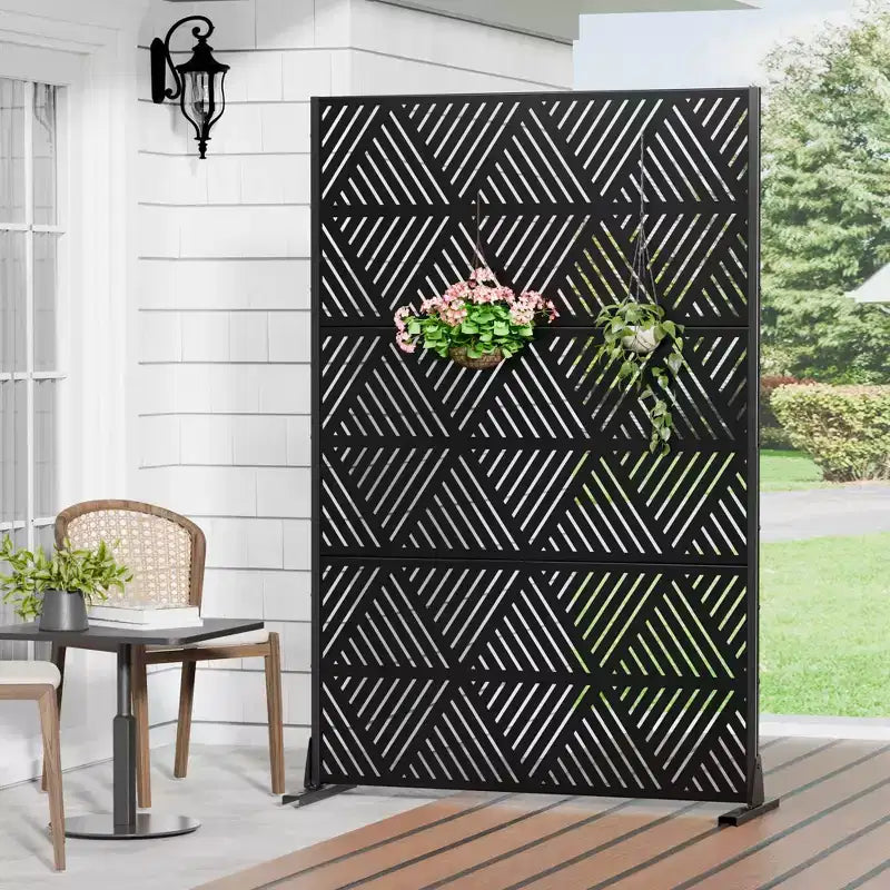 MAYEERTY Divisor de Exterior e Interior de Pantalla de Acero Galvanizado Negro Prismatico Triangular con Pantalla Decorativa de Privacidad Autónoma