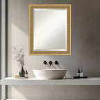 Espejo de pared Amanti Art Carter con marco de madera biselado en oro oscuro para baño