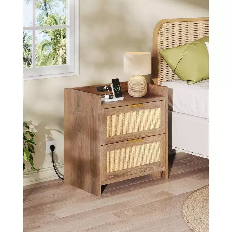 GALAXHERO Mesitas de Noche de Ratán, Mesita de Noche con Estación de Carga, Mesita Auxiliar Bohemia con 2 Cajones, Mesitas Auxiliares para Dormitorio, Sala de Estar