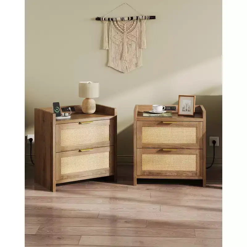 GALAXHERO Mesitas de Noche de Ratán, Mesita de Noche con Estación de Carga, Mesita Auxiliar Bohemia con 2 Cajones, Mesitas Auxiliares para Dormitorio, Sala de Estar