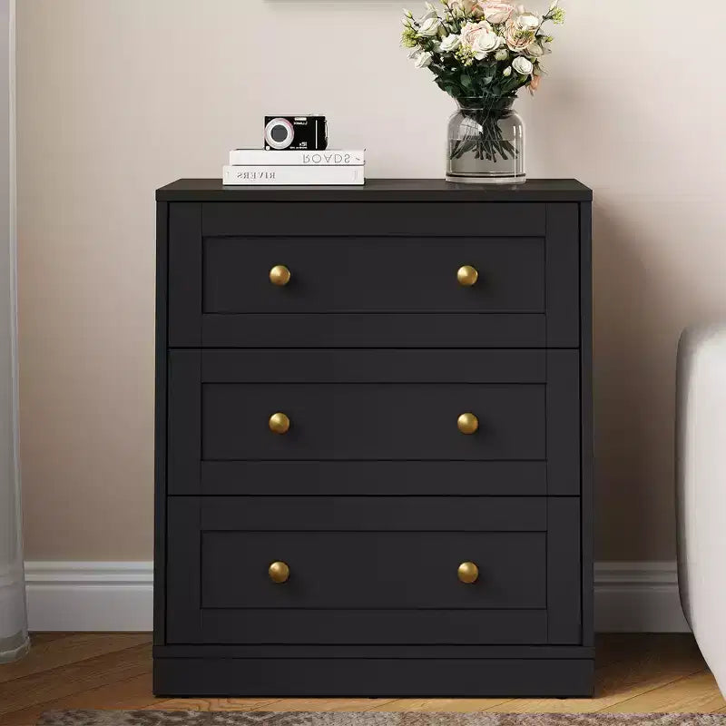 Mesita de Noche con 3 Cajones, Amplia Mesita Auxiliar con Perillas Redondas Doradas, Mesa Auxiliar Moderna de Madera, Cómoda Decorativa para Dormitorio