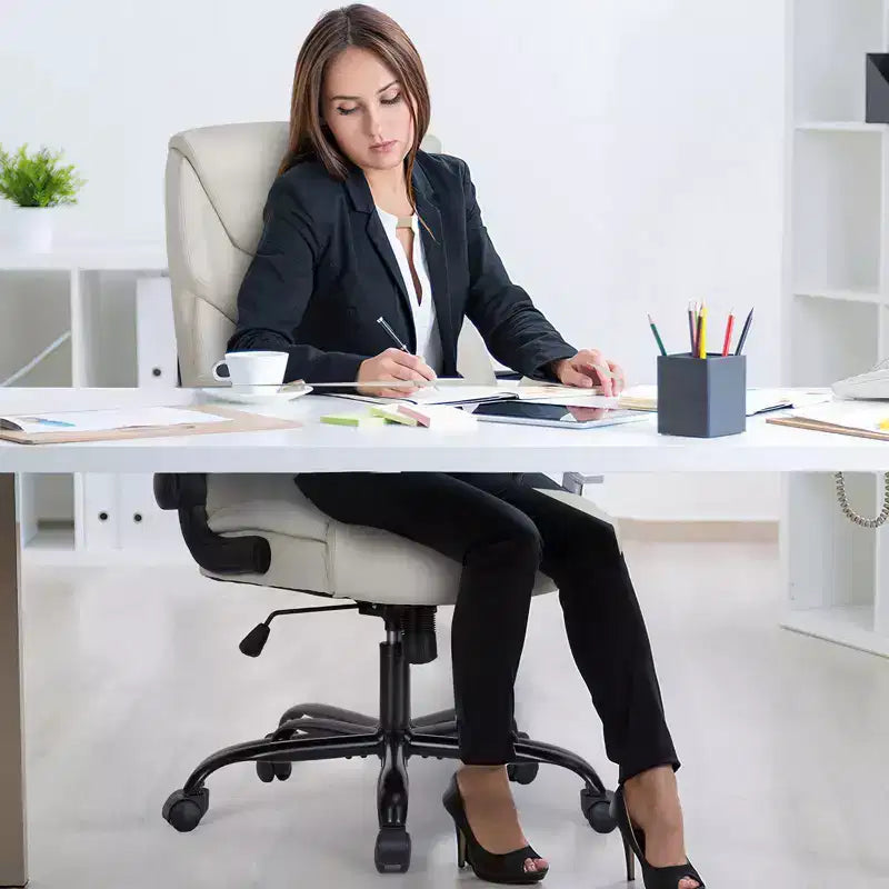 Silla de oficina ergonómica Okak con reposabrazos abatible ajustable, silla de ordenador con soporte lumbar y base metálica, silla giratoria para el hogar, la oficina
