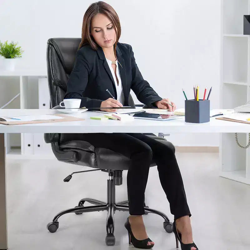 Silla de oficina ergonómica Okak con reposabrazos abatible ajustable, silla de ordenador con soporte lumbar y base metálica, silla giratoria para el hogar, la oficina