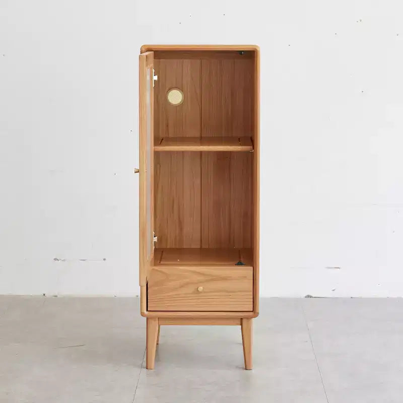 GDFStudio Ren Modern 16 Gabinete de Almacenamiento de Madera de Roble con Puerta de Vidrio y Tirador de Latón
