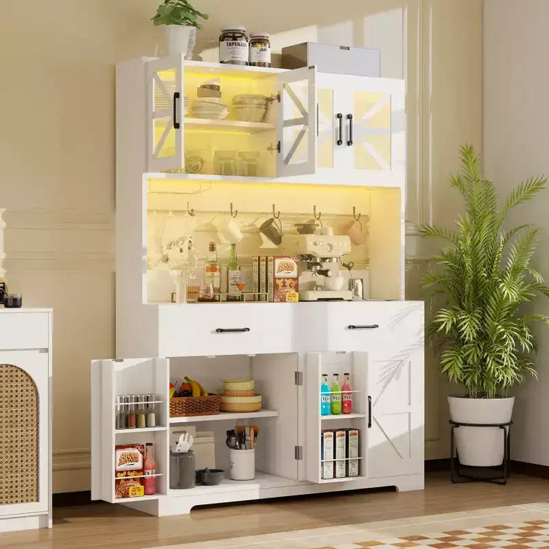 Mueble de despensa de cocina MUUEGM con luces inteligentes Bluetooth RGB y estantes de almacenamiento en la puerta, aparador de barra de café de 180.34 cm de alto con tomacorriente