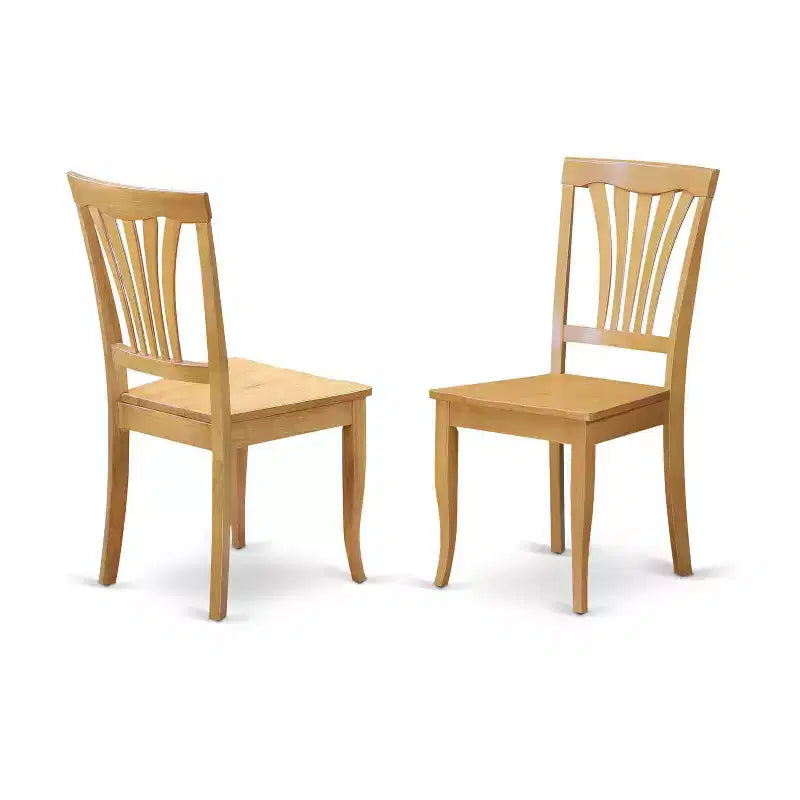 Mesa de comedor HomeStock de 5 piezas con tapa rectangular de madera maciza con acabado en roble natural y 4 sillas