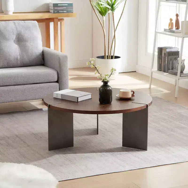 Mesa de centro redonda con tapa de madera de nogal y base de metal negro, centro de mesa moderno para sala de estar - Panipeachy