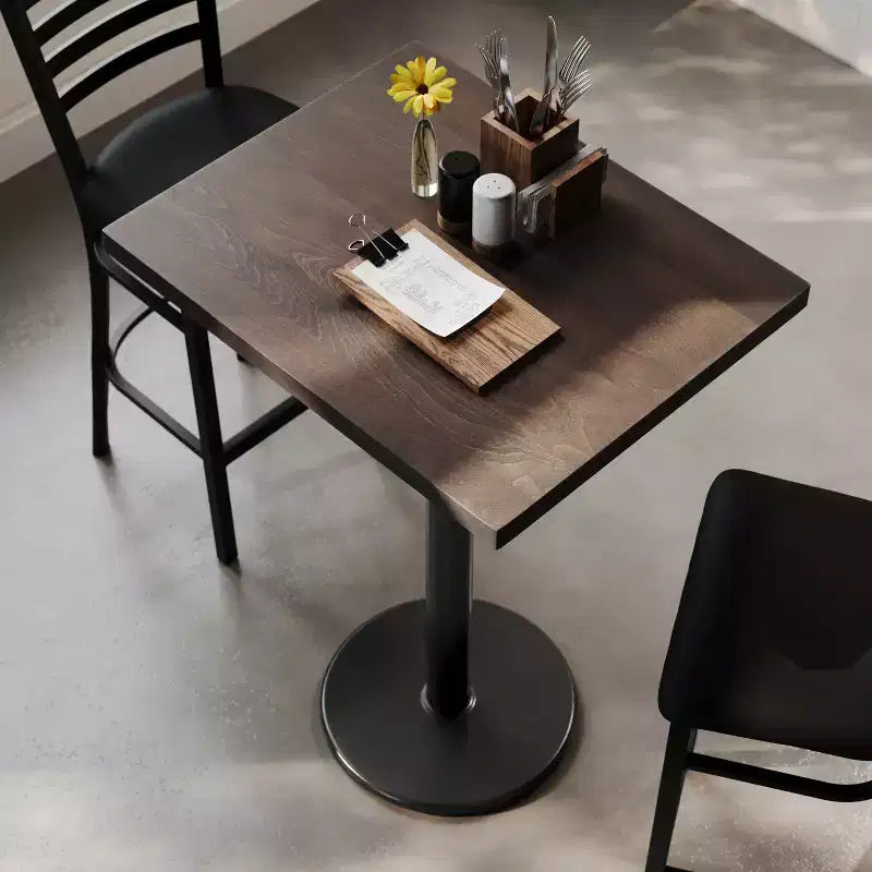 Mesa de interior de madera maciza rectangular Bennett de Flash Furniture con base de hierro fundido redonda de 18 pulgadas, resistente a la oxidación y con altura de barra