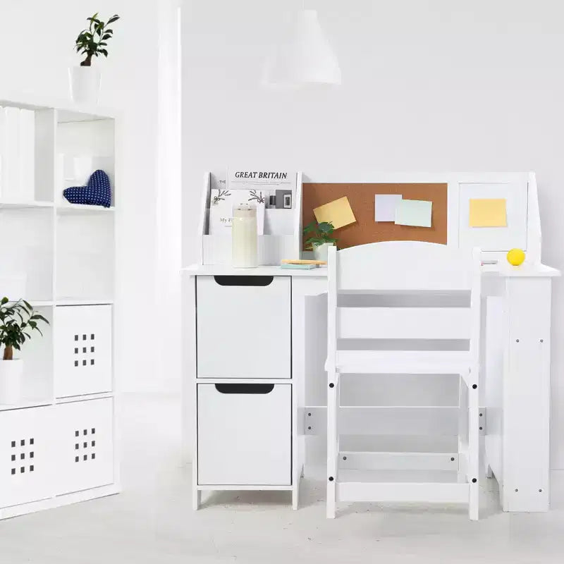 Juego de escritorio y silla para niños Mesa de estudio de madera con estante superior y tablón de anuncios para casa/escuela