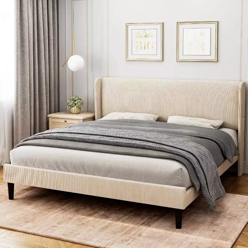 Estructura de cama con cabecero y laterales, de terciopelo beige con rayas verticales, 2 bolsillos de almacenamiento y soporte de láminas de madera resistente