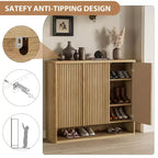Zapatero de Madera de 117 cm con Puerta Estriada - Almacenamiento Ajustable con Capacidad para 30-35 Pares para Entrada y Sala de Estar
