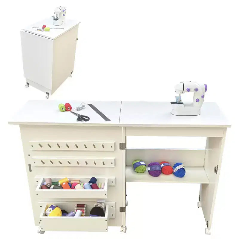 Mesa de costura plegable con ruedas, estantes de almacenamiento, bandejas de almacenamiento, clavijas de madera para el trabajo y el hogar