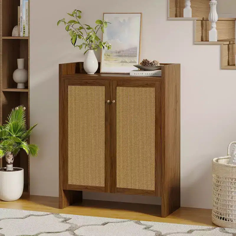 Mueble Zapatero de Ratan Alto de 42.5 con Puertas, Organizador de Zapatos de 6 Niveles con Estantes Ajustables, Independiente para Entrada, Pasillo, Nogal