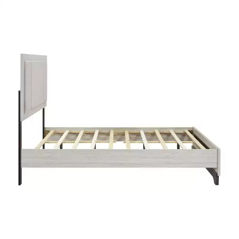 Cama con plataforma de madera contemporánea Harper de GDFStudio con cabecero tapizado