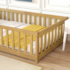 Cama de suelo doble Sailvan con valla y puerta, marco de cama de madera maciza para niños pequeños