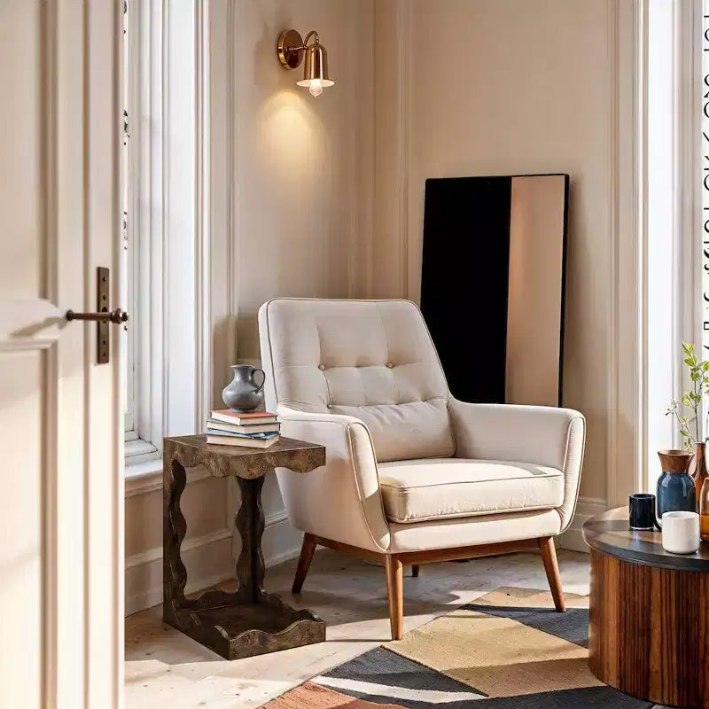 Meridian Furniture Mesa auxiliar Vassa