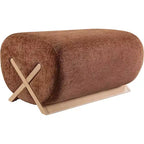 Puf tapizado en tela Akira de Meridian Furniture