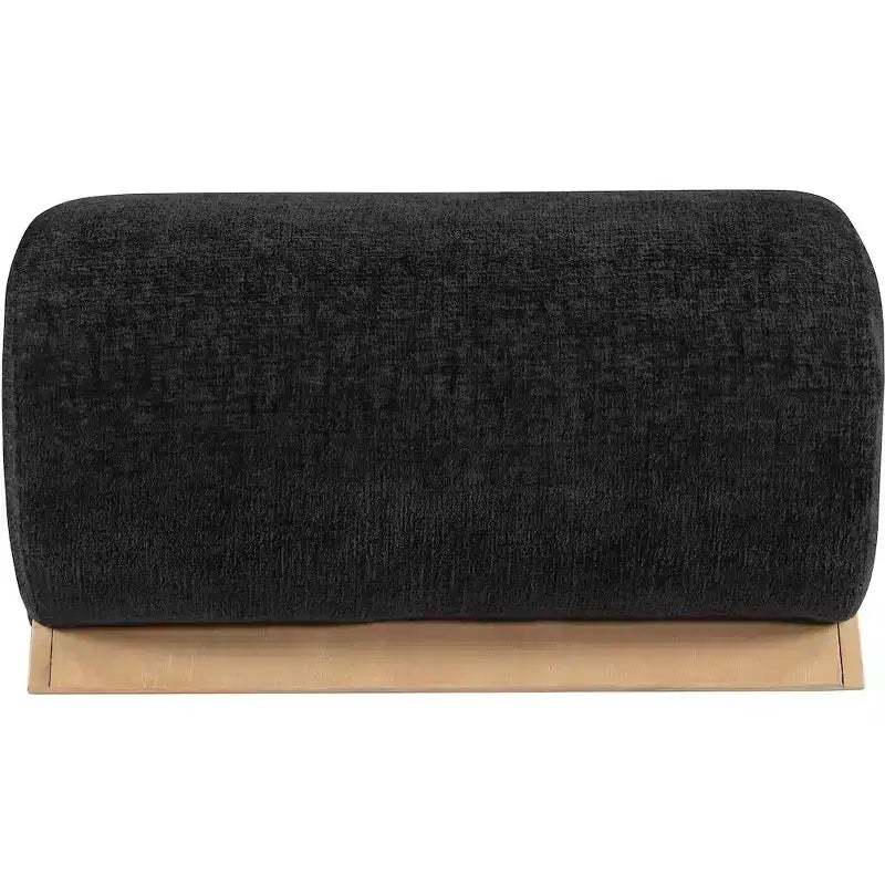 Puf tapizado en tela Akira de Meridian Furniture