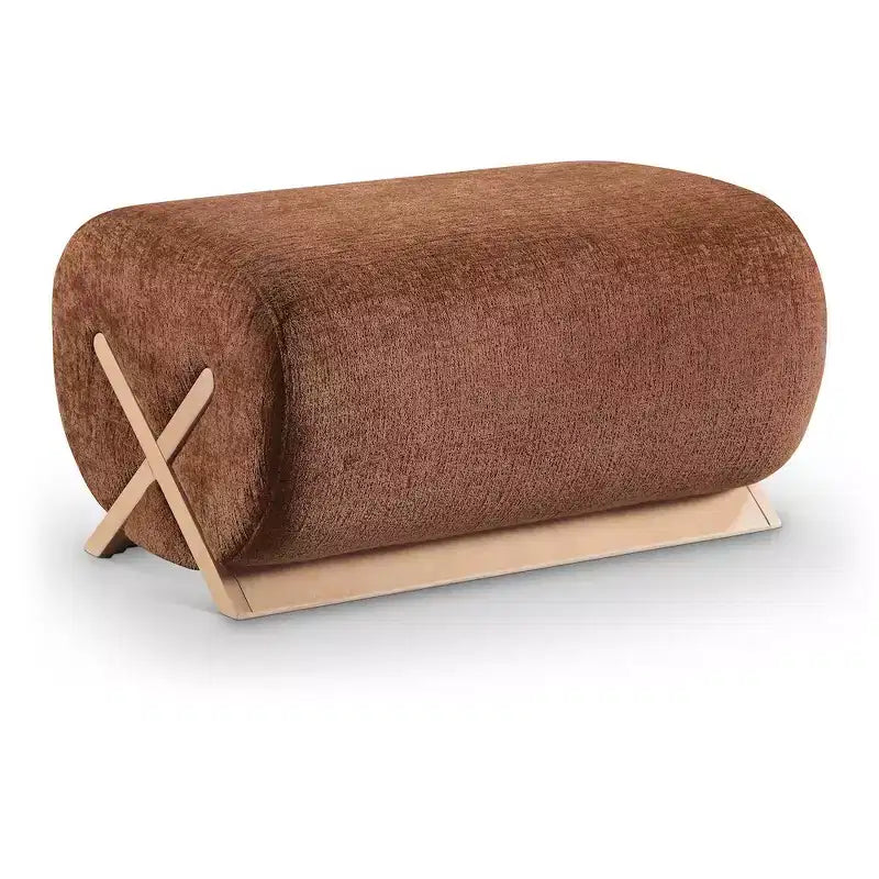 Puf tapizado en tela Akira de Meridian Furniture