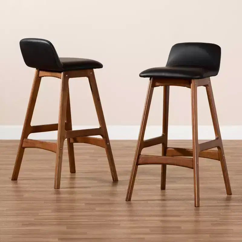 Baxton Studio 2 taburetes Darrin de piel sintética y madera negro/nogal/marrón: Asiento ovalado tapizado, altura fija de 76,2 cm