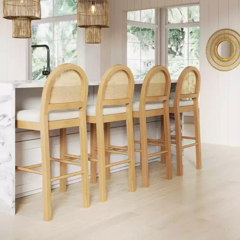 Nathan James Bailey Taburete de bar con respaldo curvado de altura de mostrador, madera natural de roble, ratán crema bouclé: tapizado, capacidad de 136 kg