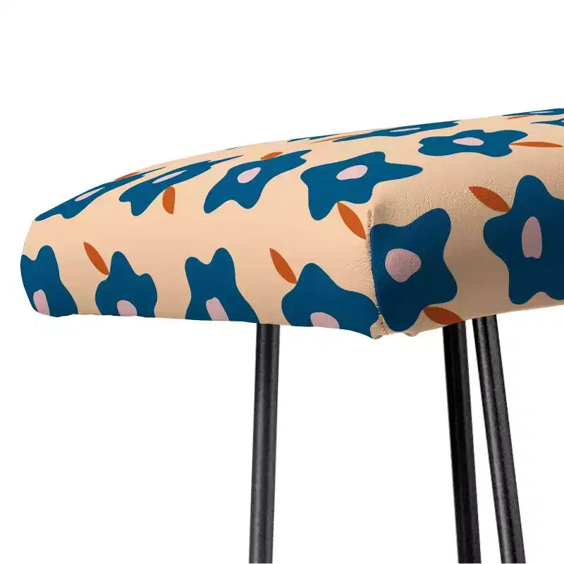 Banco Maritza Lisa Wonky Blue Spring Flowers Azul - Deny Designs