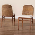 bali & pari Juego de 2 sillas de comedor Nadim de madera de acacia y hierba marina natural, blanco/marrón natural/hierba marina natural