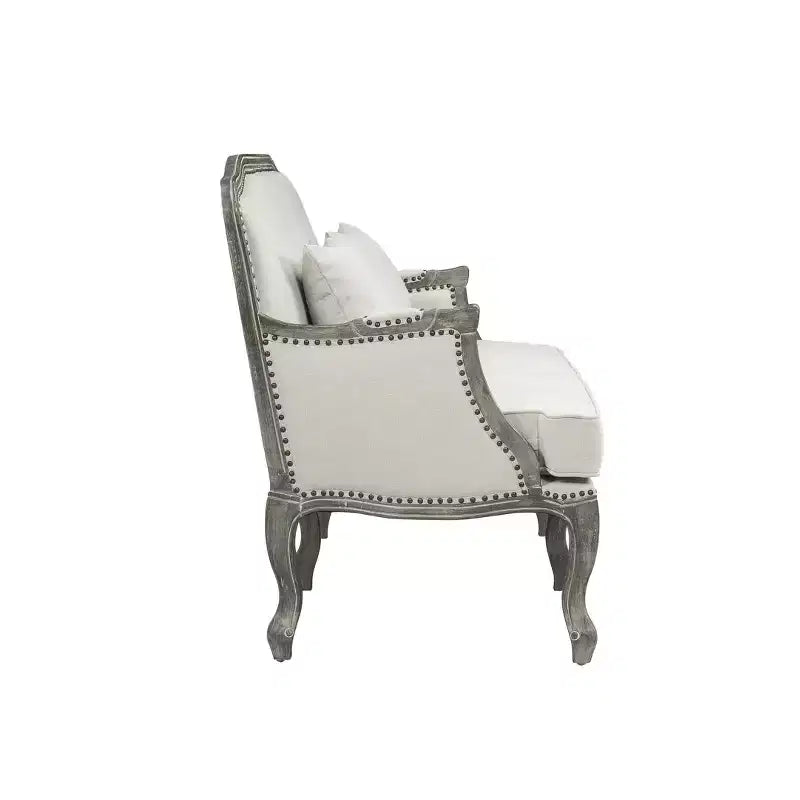 Sofás Tania de 56" de lino crema y acabado marrón - Acme Furniture: patas cabriolé francesas, ribete de tachuelas, no requiere montaje