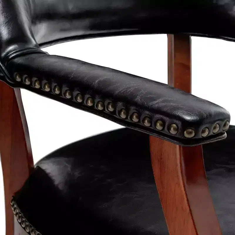 Sillón Dillon con ruedas en piel vegana negra de Breighton Home